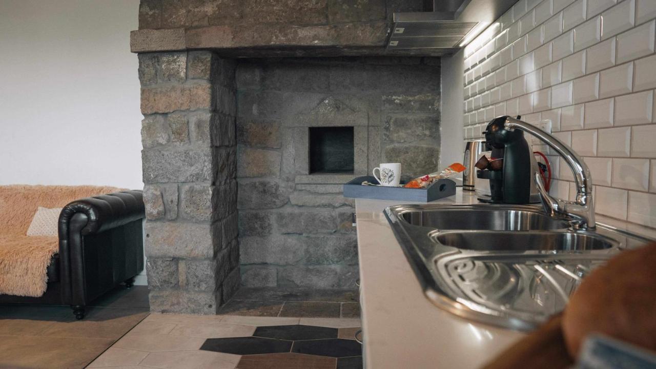 Casas Do Forneiro A Casa Para 2 Pessoas Nordeste  Esterno foto